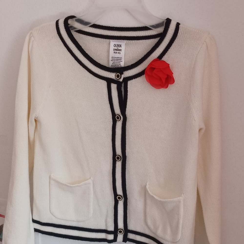 Olivia Gymboree white jacket/sweater size s (5-6)
